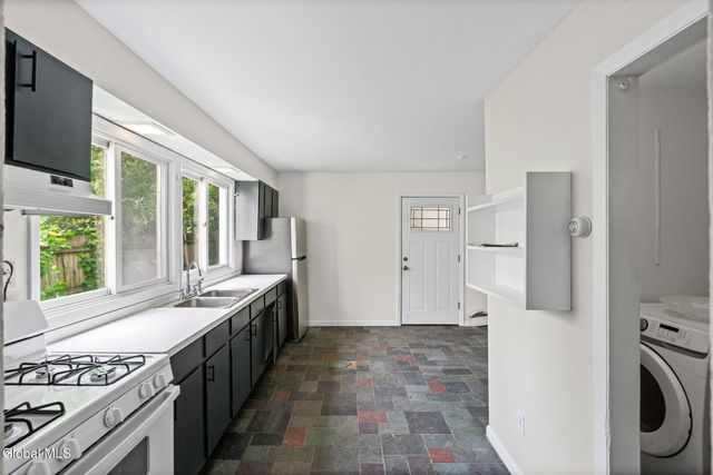 452 Hudson Avenue, Albany, NY 12203