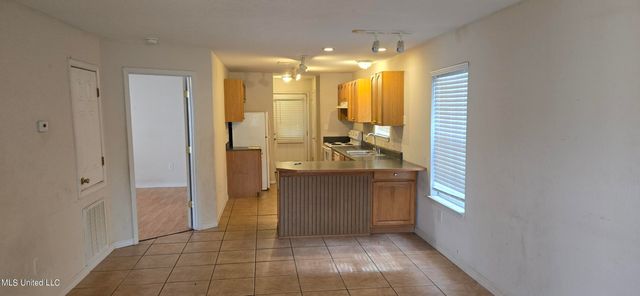 1531 3rd Street, A, Gulfport, MS 39501