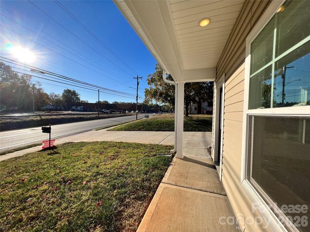 574 N Broad Street A, Mooresville, NC 28115