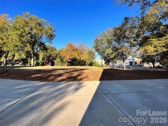 574 N Broad Street A, Mooresville, NC 28115