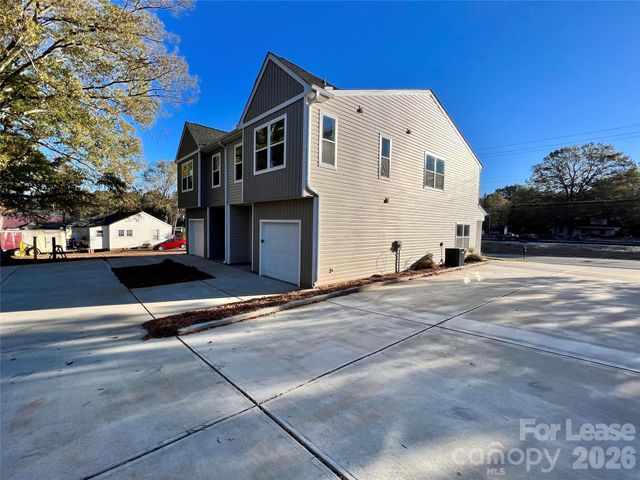 574 N Broad Street A, Mooresville, NC 28115