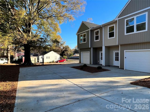 574 N Broad Street A, Mooresville, NC 28115