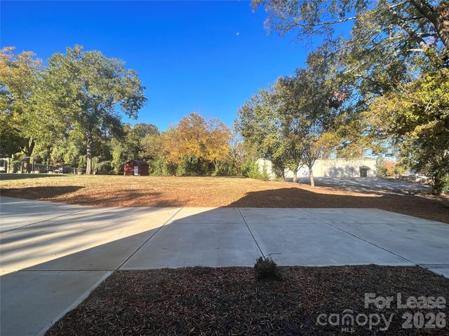 574 N Broad Street A, Mooresville, NC 28115