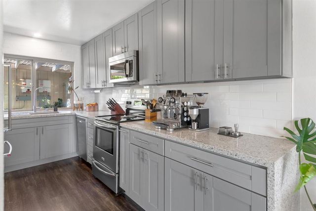11288 Poblado Road, San Diego, CA 92127