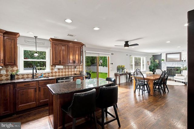 716 OPATUT CT, Toms River, NJ 08753