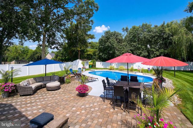 716 OPATUT CT, Toms River, NJ 08753