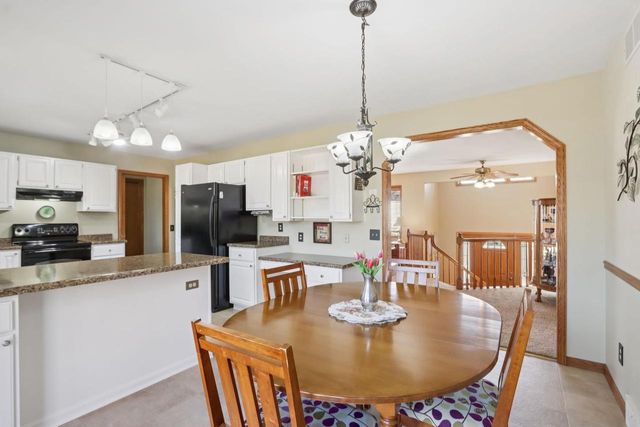 1606 Manchester Crossing, Waunakee, WI 53597