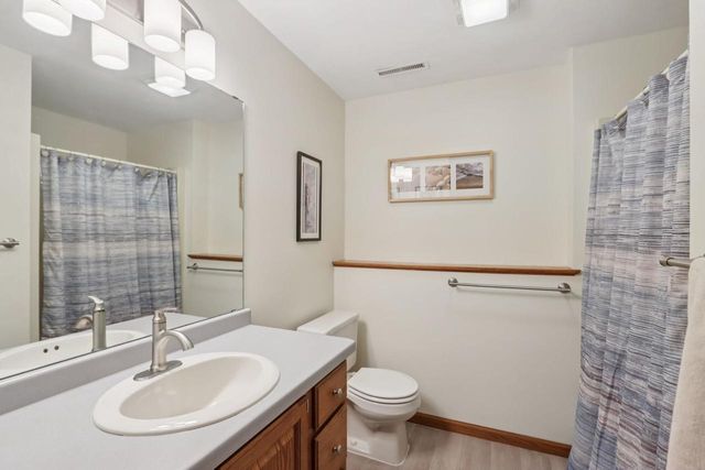 1606 Manchester Crossing, Waunakee, WI 53597