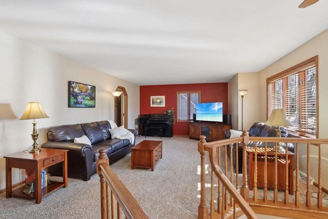 1606 Manchester Crossing, Waunakee, WI 53597
