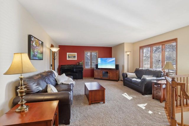 1606 Manchester Crossing, Waunakee, WI 53597