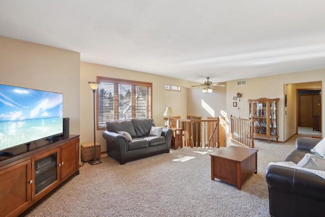 1606 Manchester Crossing, Waunakee, WI 53597