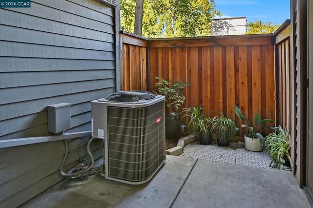 1680 1680 San Miguel Dr, Walnut Creek, CA 94596