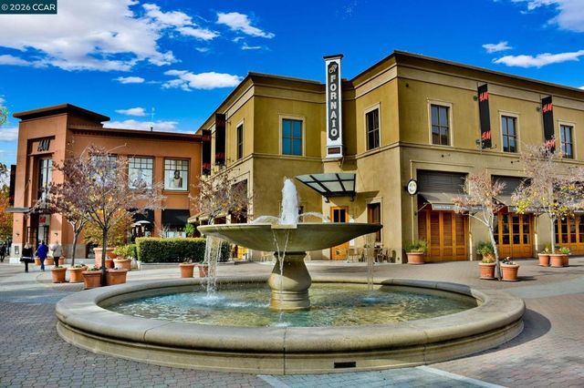 1680 1680 San Miguel Dr, Walnut Creek, CA 94596