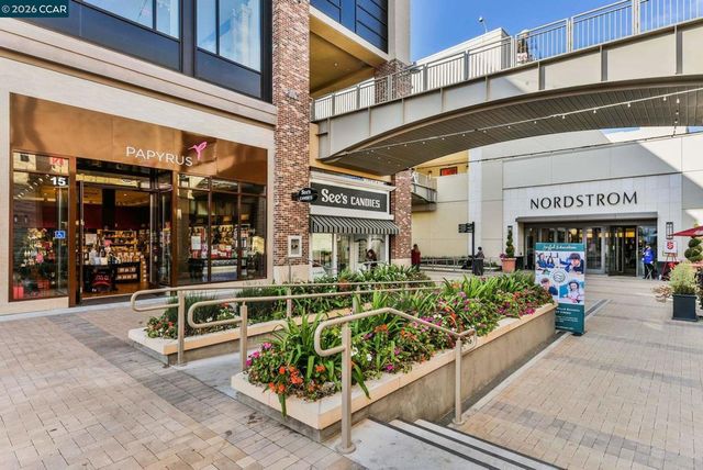 1680 1680 San Miguel Dr, Walnut Creek, CA 94596