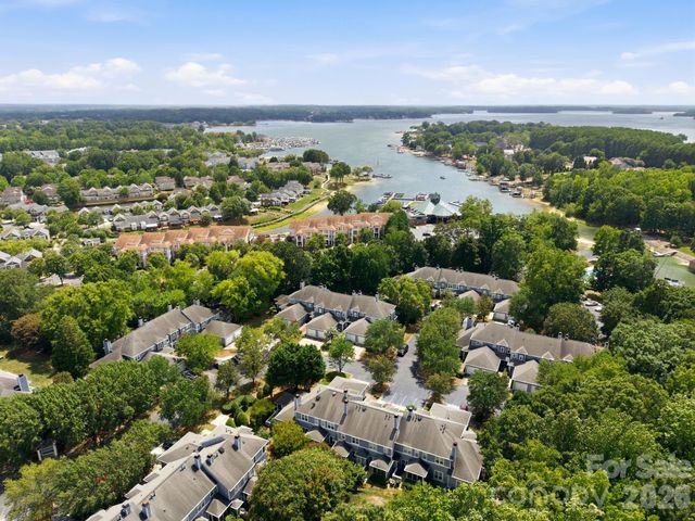 18731 Silver Quay Drive, Cornelius, NC 28031