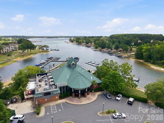 18731 Silver Quay Drive, Cornelius, NC 28031
