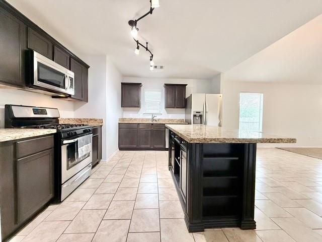 7207 Alava Drive, Magnolia, TX 77354