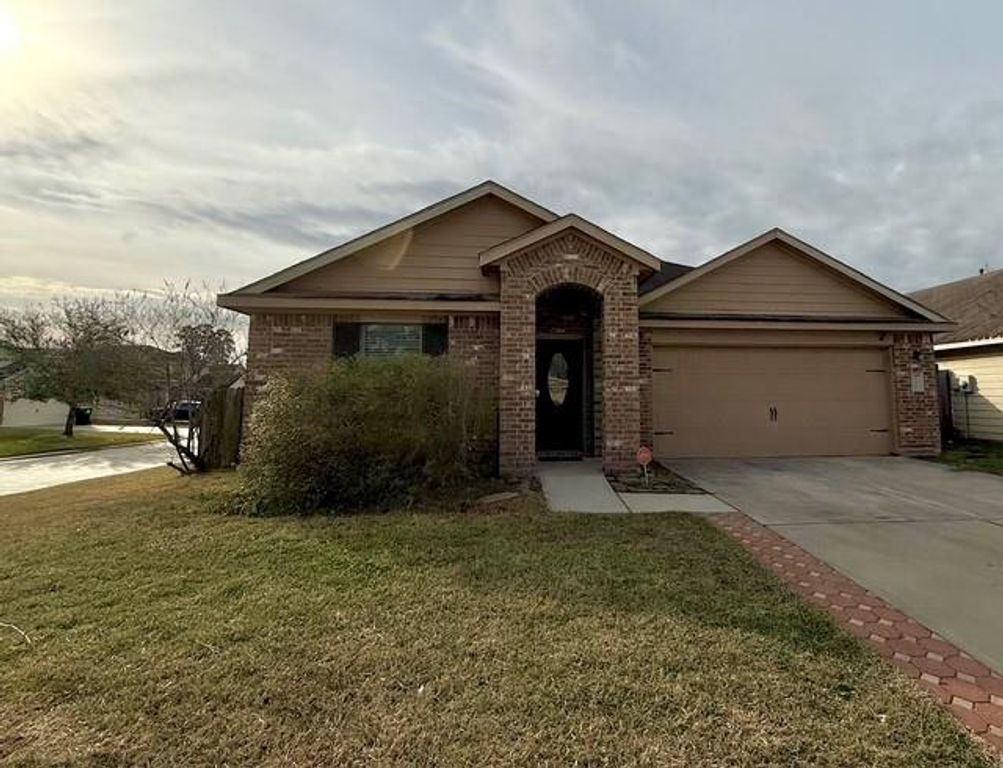 7207 Alava Drive, Magnolia, TX 77354
