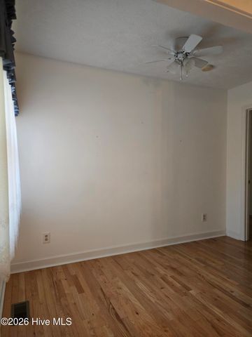 214 E Bladen Street, Bladenboro, NC 28320