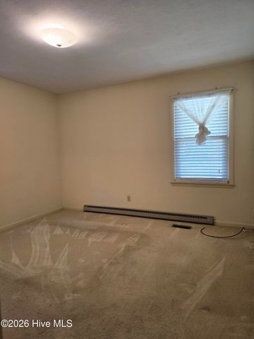 214 E Bladen Street, Bladenboro, NC 28320