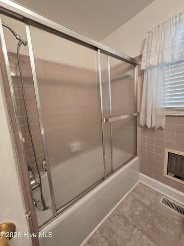 214 E Bladen Street, Bladenboro, NC 28320