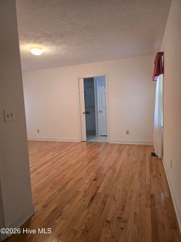 214 E Bladen Street, Bladenboro, NC 28320