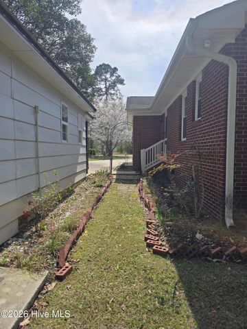 214 E Bladen Street, Bladenboro, NC 28320