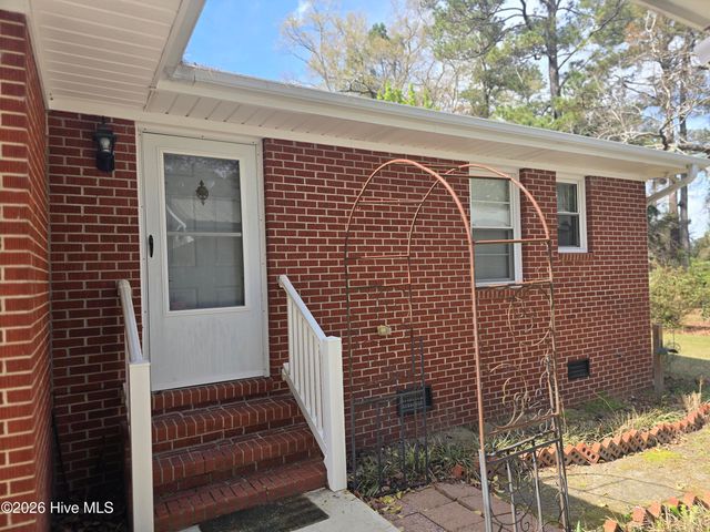 214 E Bladen Street, Bladenboro, NC 28320