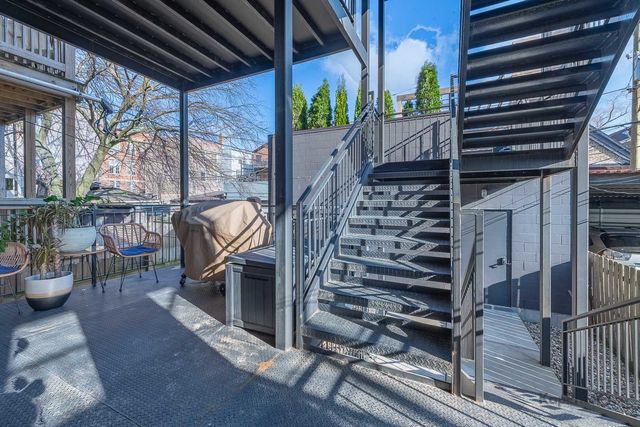 2646 W Augusta Boulevard 1, Chicago, IL 60622