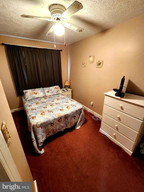 Image 13 of property listing at 110 10TH ST #1, Ocean City, MD 21842