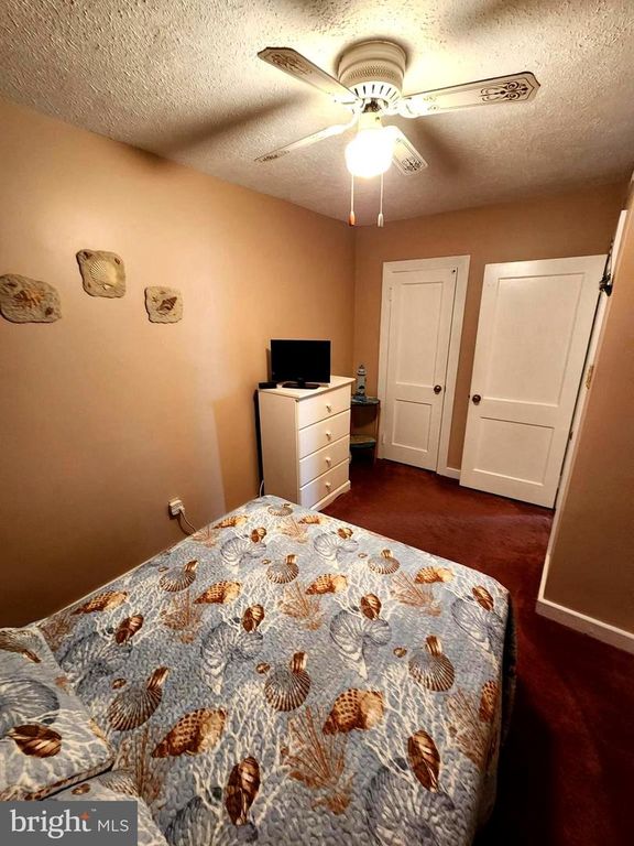 Image 14 of property listing at 110 10TH ST #1, Ocean City, MD 21842