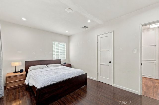 7453 Blewett Avenue, Lake Balboa, CA 91406