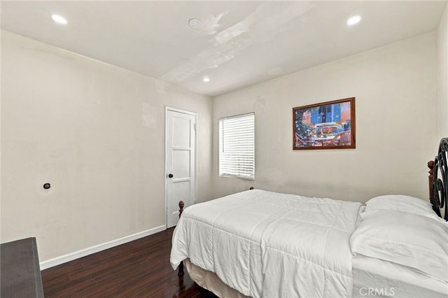 7453 Blewett Avenue, Lake Balboa, CA 91406