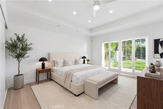 19510 Merridy, Northridge, CA 91324