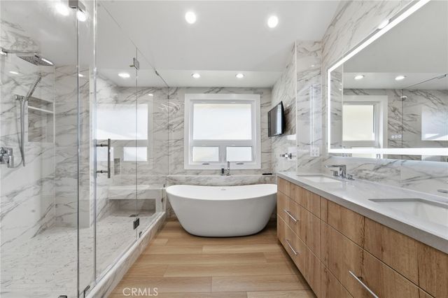 19510 Merridy, Northridge, CA 91324