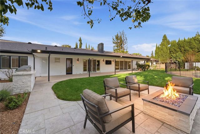 19510 Merridy, Northridge, CA 91324