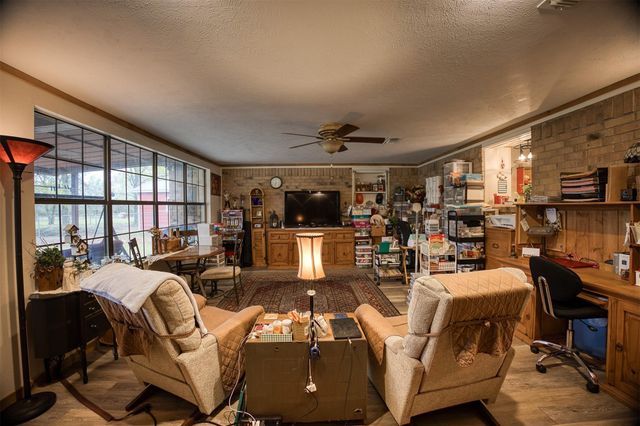 397 County Road 1500, Crockett, TX 75835