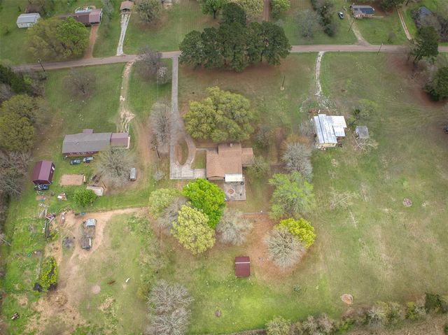 397 County Road 1500, Crockett, TX 75835