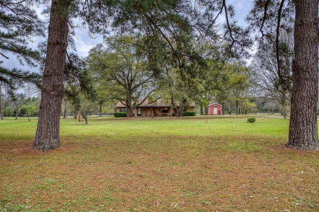 397 County Road 1500, Crockett, TX 75835