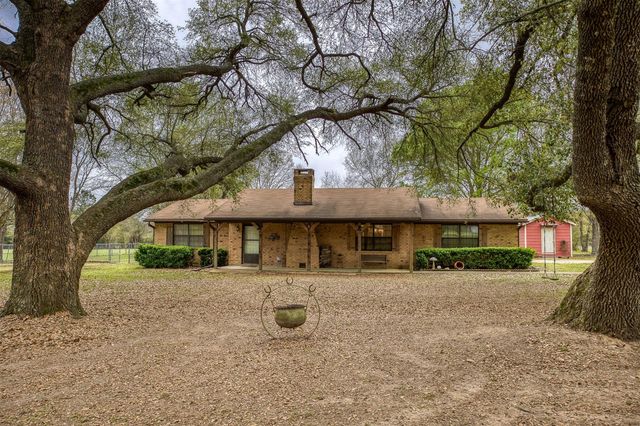 397 County Road 1500, Crockett, TX 75835