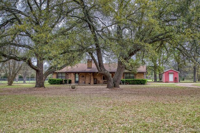 397 County Road 1500, Crockett, TX 75835