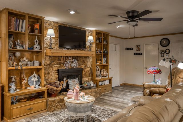 397 County Road 1500, Crockett, TX 75835