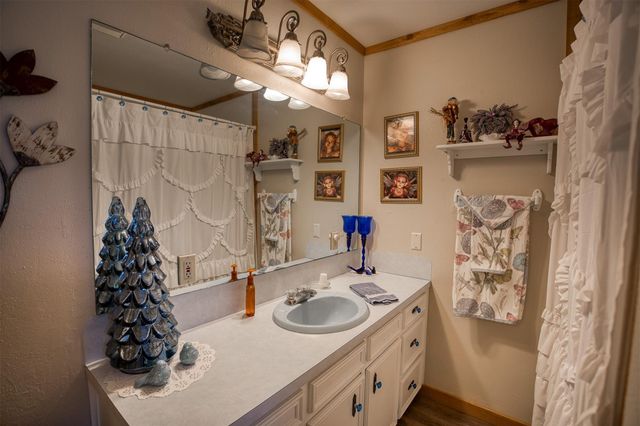 397 County Road 1500, Crockett, TX 75835