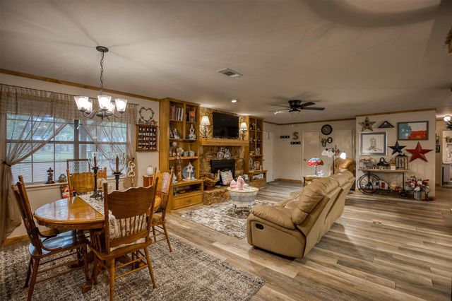 397 County Road 1500, Crockett, TX 75835