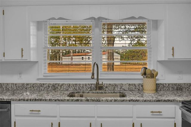 1715 BEAVERDAM Road, Winterville, GA 30683