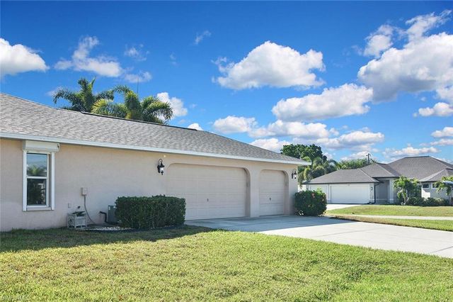 601 SE 15th TER, Cape Coral, FL 33990