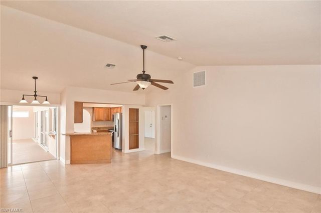 601 SE 15th TER, Cape Coral, FL 33990