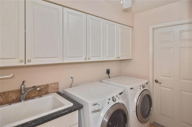 601 SE 15th TER, Cape Coral, FL 33990