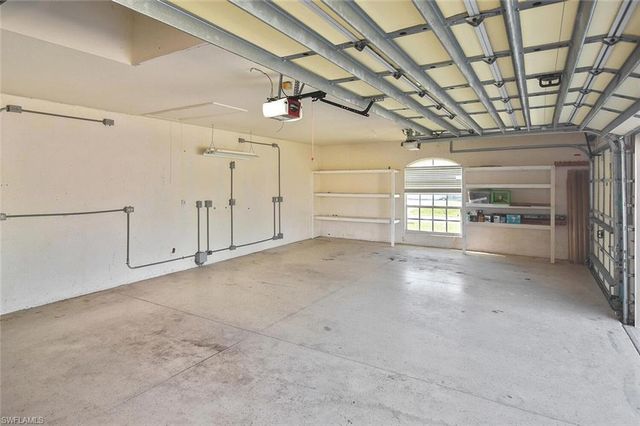 601 SE 15th TER, Cape Coral, FL 33990