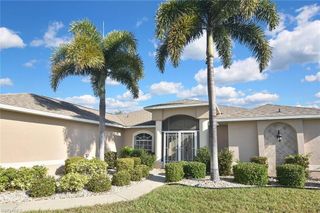 601 SE 15th TER, Cape Coral, FL 33990